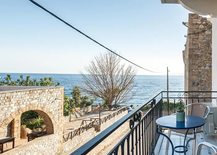 Liakoto Апарт-отель 2*