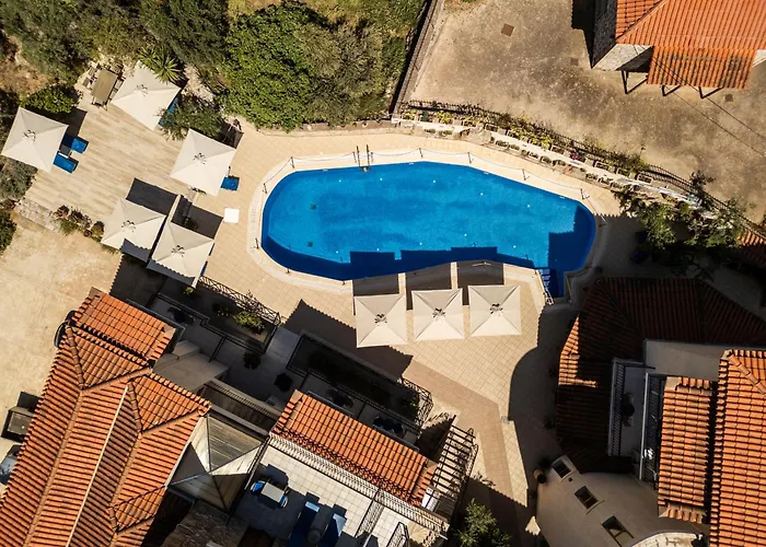 Liakoto 2* Kardhamili